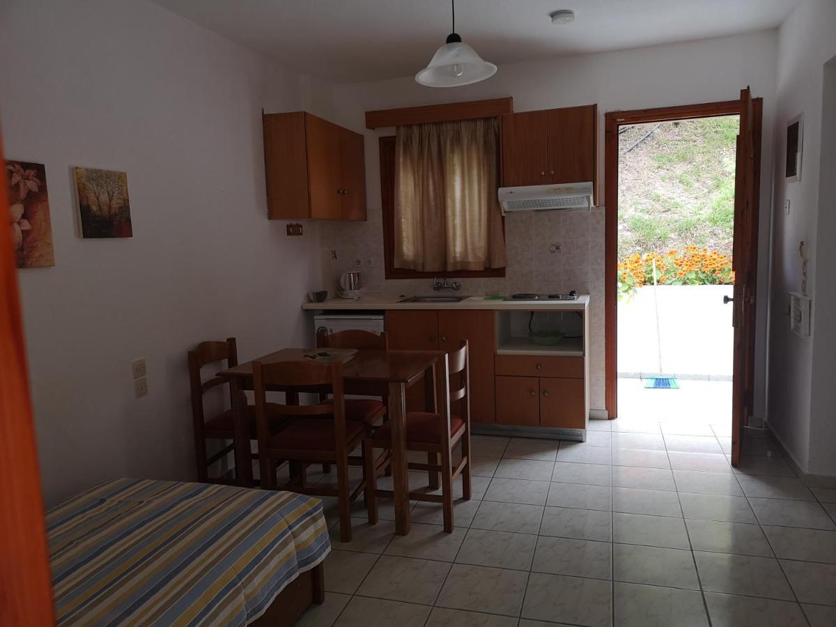 Drosia Apartments Platanias  Esterno foto